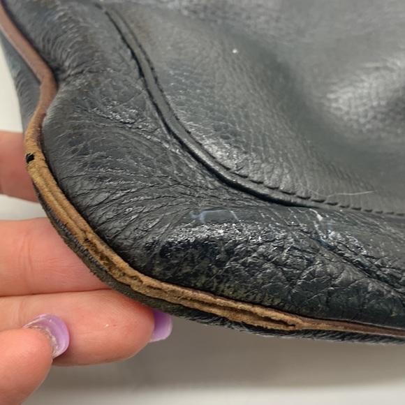 Orvis Black Brown Pebble Leather Crossbody Bag. BP3646C